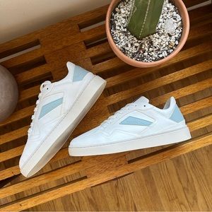 Thousand Fell Women’s Court Sneakers 7.5 (new with box)